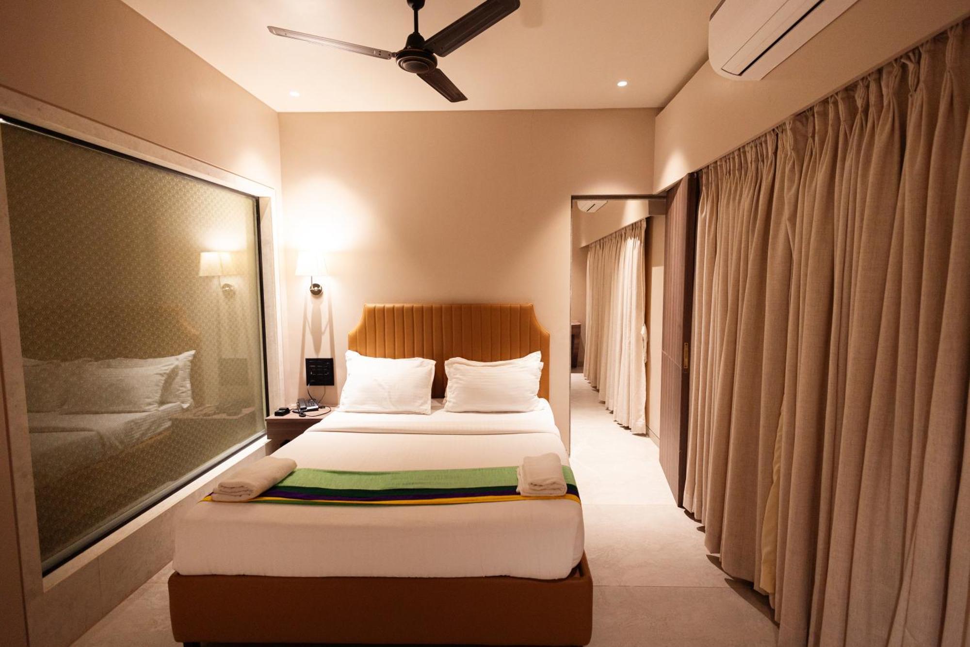 Golden Tulipz 3* Mumbai (Bombay)